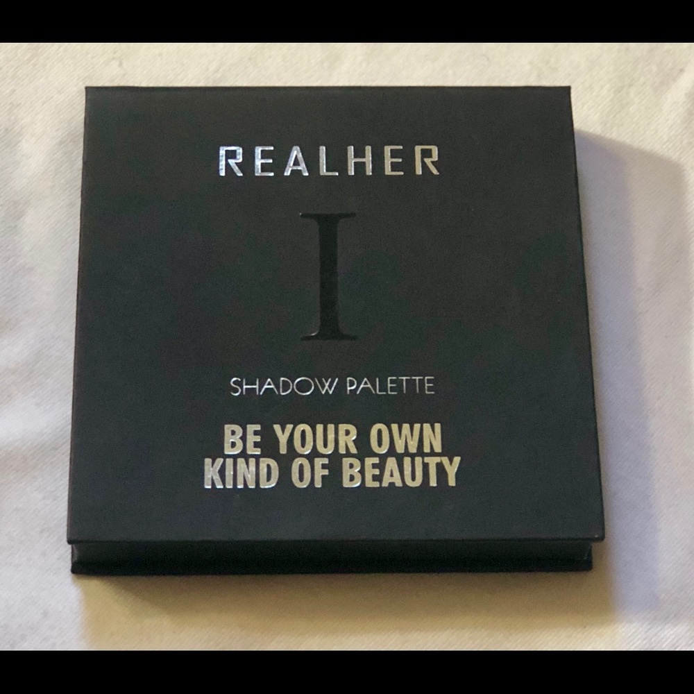Real Her I shadow Palette